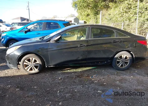 2014 Hyundai Sonata Gls z USA, uszkodzony, nr VIN 5NPEB4AC7EH941682